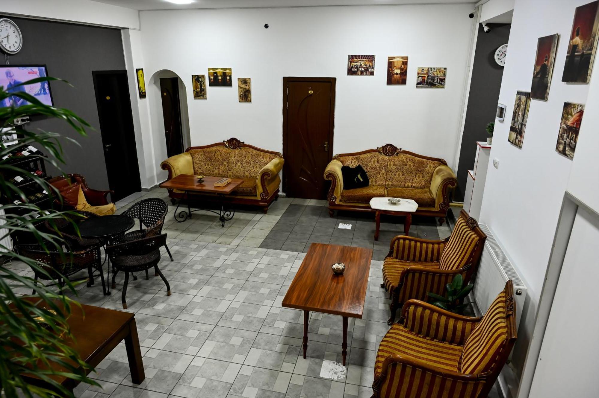 Starhostel Kutaisi Exterior foto
